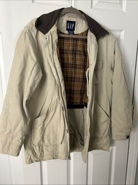 GAP Men's Light Beige Field Jacket with Dark Brown Collar